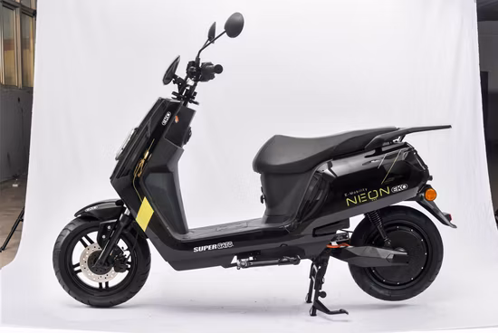 Monopattino elettrico pieghevole per spostamenti veloci e lunghi, 11 pollici